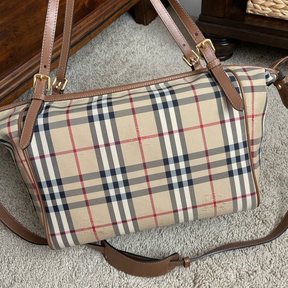 Burberry Handbags - Authentic Burberry horseferry diaper bag